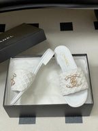 CC 26s Flat Slippers White Fabric Sheepskin 649491