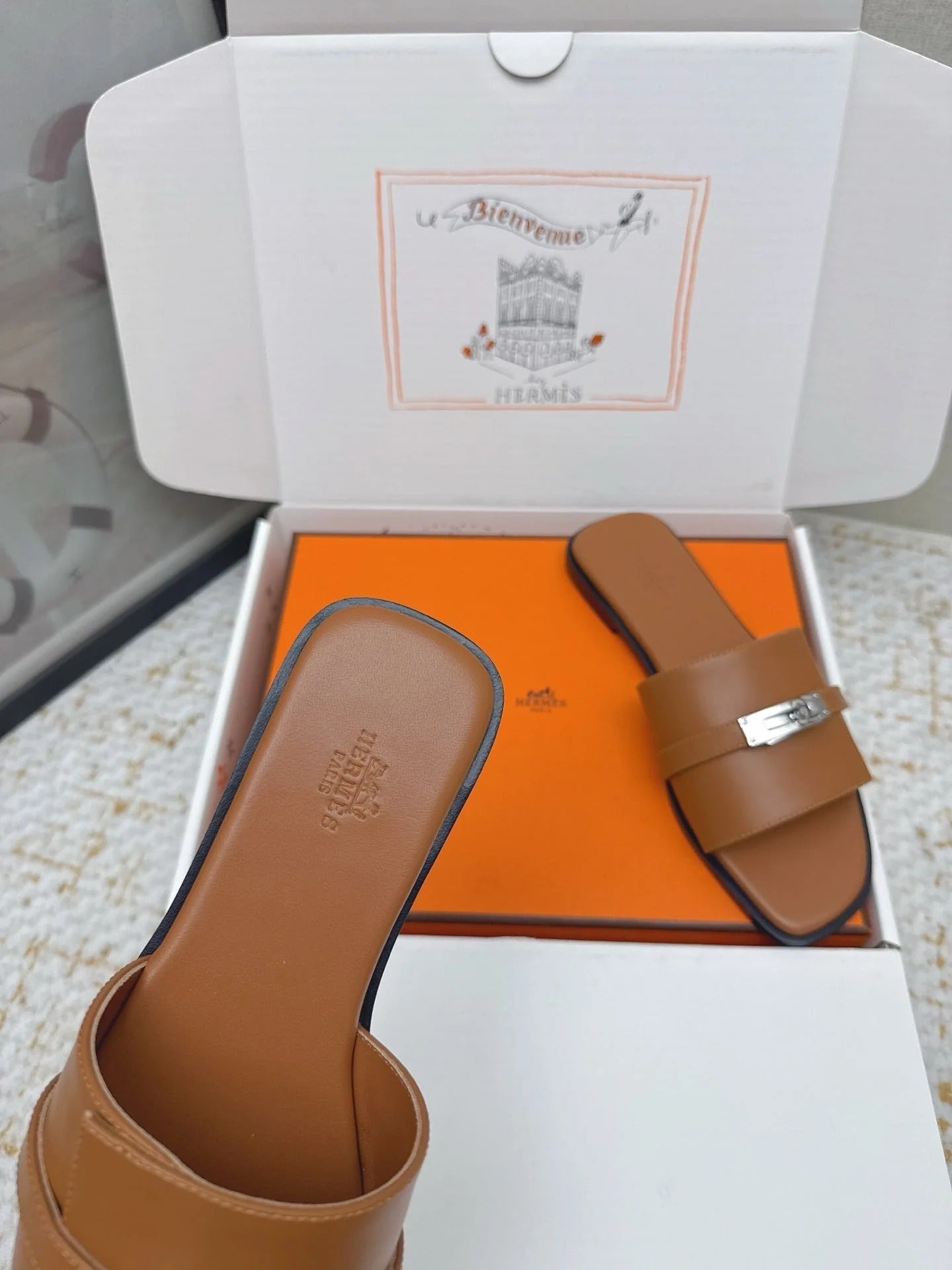 HM 26ss Oasis Sandals Brown Sheepskin Sliver Buckle 625166