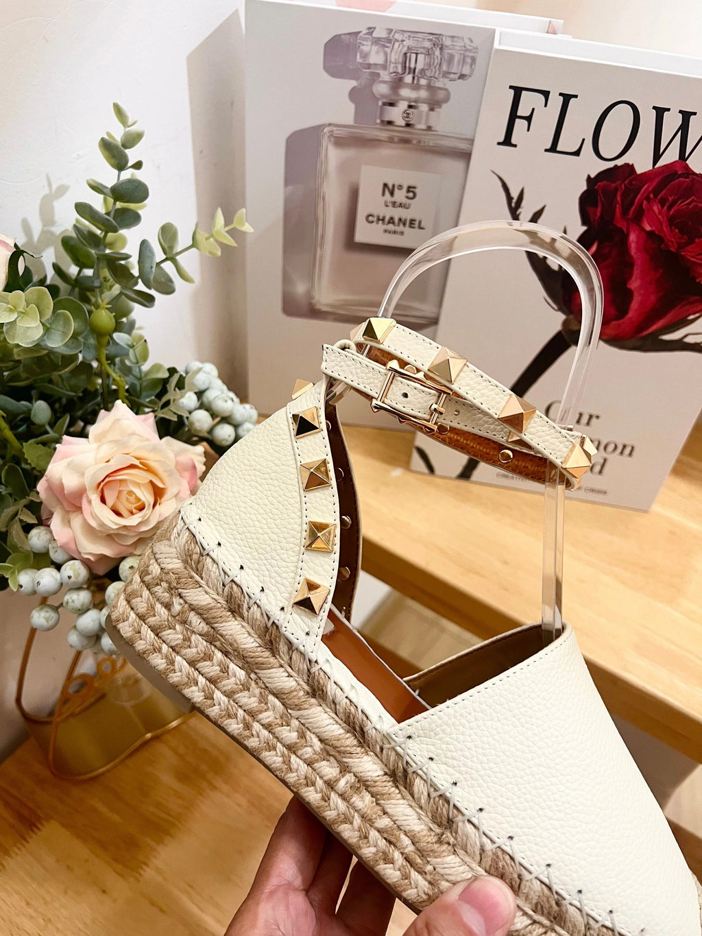 WHITE LEATHER ROCKSTUD ESPADRILLES ANKLE STRAP FLATS