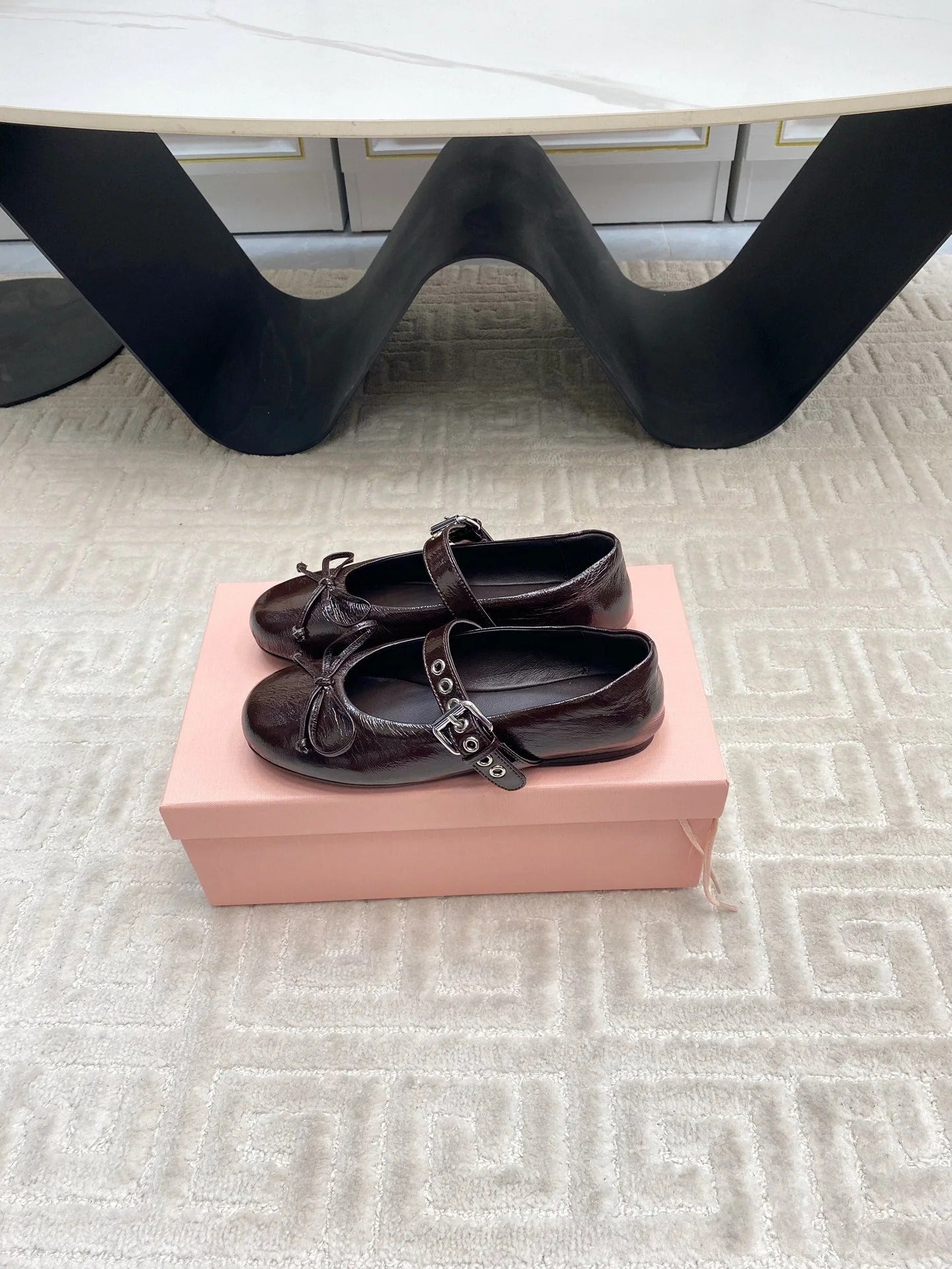 BOW MARY JANE FLAT IN ESPRESSO NAPLAK LAMBSKIN