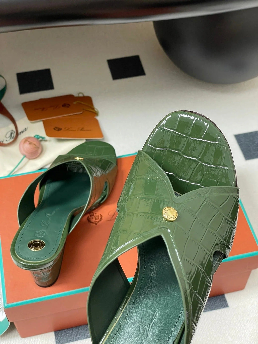 HIGH HEELS 80 MM IN MOSS GREEN CALFSKIN SNAKE EMBOSSING