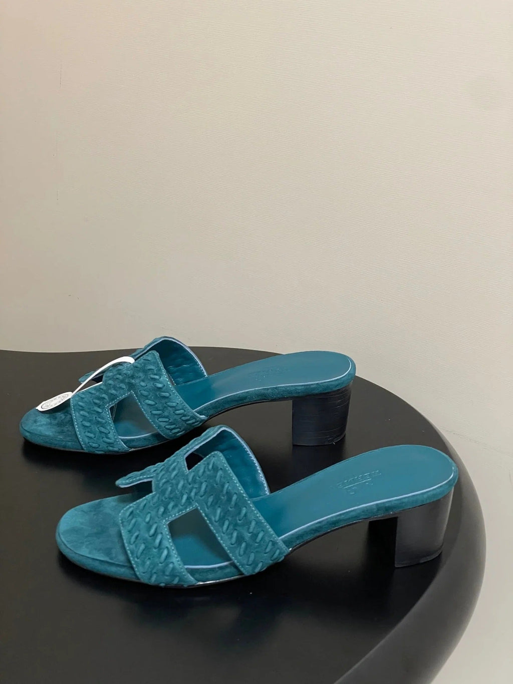 HM 25S ORAN HIGH?HEEL SANDAL IN DARK BLUE SUEDE AND LAMBSKIN
