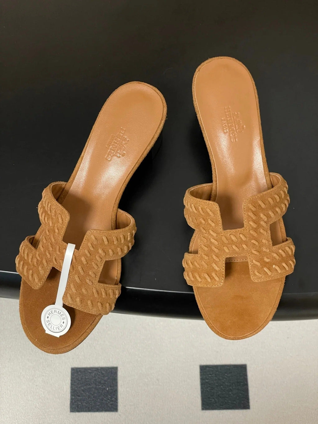 HM 25S ORAN HIGH?HEEL SANDAL IN LIGHT BROWN SUEDE AND LAMBSKIN