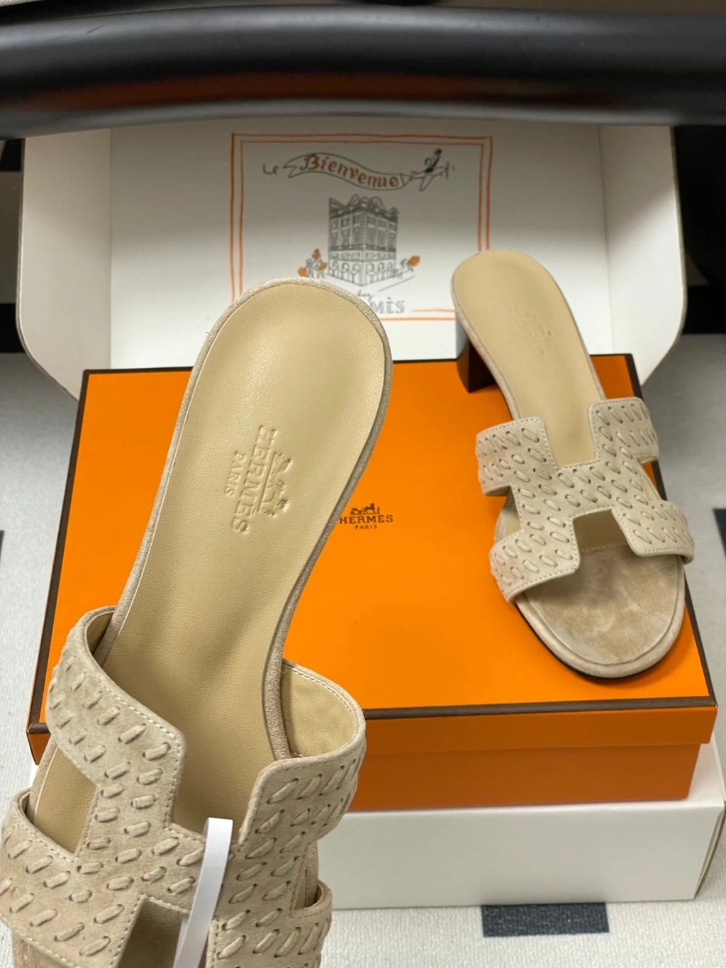 HM 25S ORAN HIGH?HEEL SANDAL IN BEIGE SUEDE AND LAMBSKIN