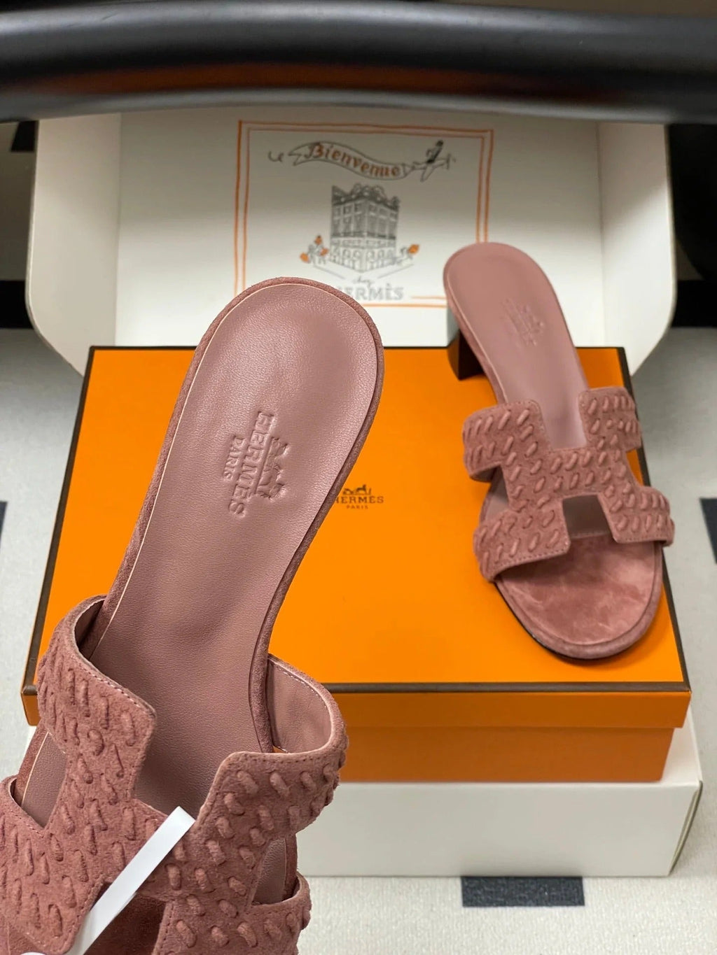 HM 25S ORAN HIGH?HEEL SANDAL IN PEACHY PINK SUEDE AND LAMBSKIN