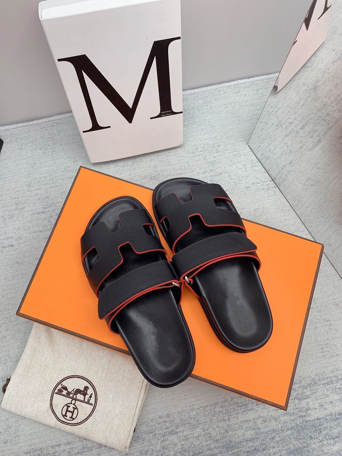 Chypre Sandal Black with red trim
