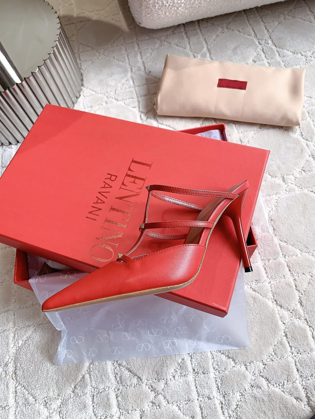 Rockstud Wispy Calfskin Mule 90mm Matte Red