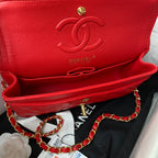 Medium Classic Flap Bag 23cm Red Lambskin Gold Hardware